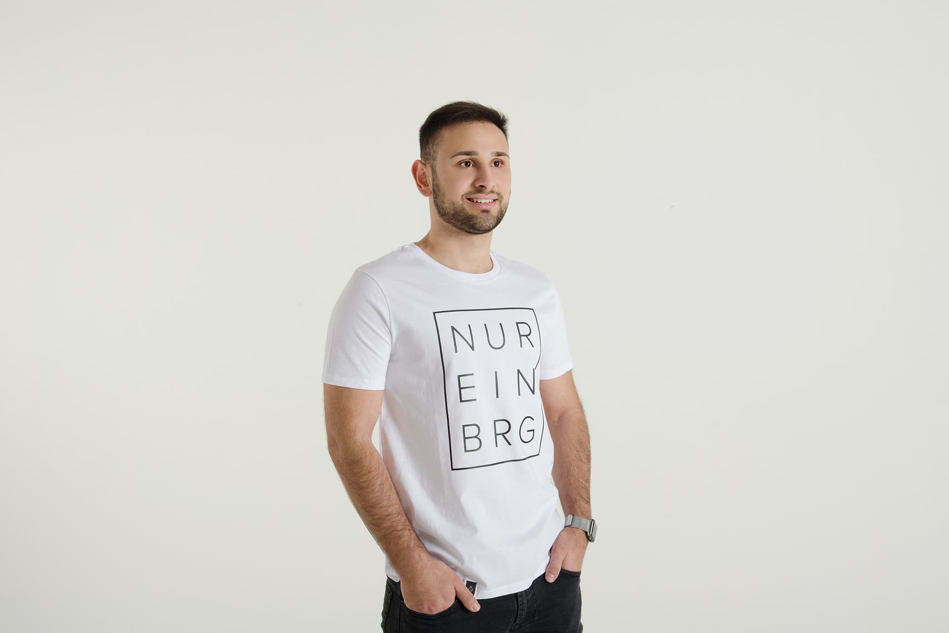 nureinberg-basic-white